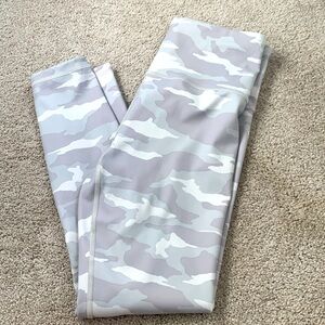 Athleta Elation Cameo 7/8 tight